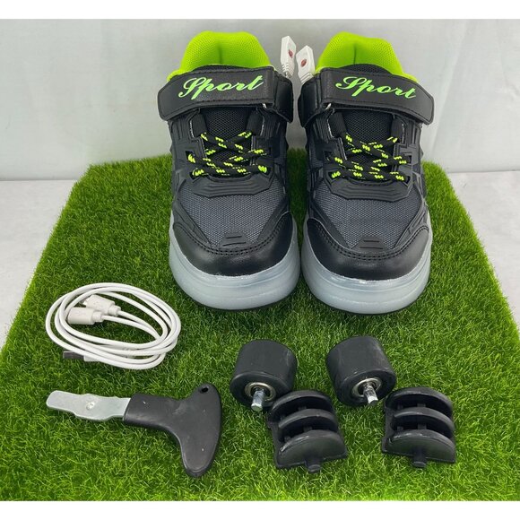 New Kids LED Light-Up Roller Sneakers With Wheels Size 12 little kit - Picture 4 of 11